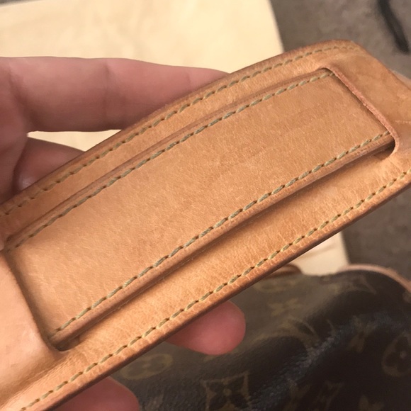 Louis Vuitton shoulder bag - Picture 5 of 8